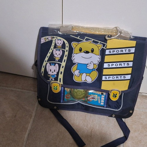 School bag with two compartments and side pockets for bottle, like new