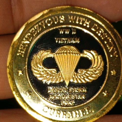 101st Airborne Division Screaming Eagles commemorative coin like new