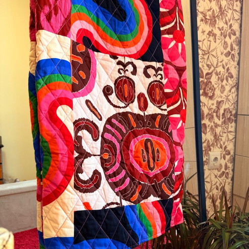 Karavan quilted skirt colorful small like new