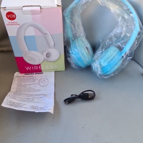 Children's wireless headphones blue, new with FM and call feature