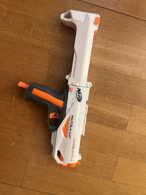 Nerf Modulus BarrelStrike like new with protective glasses