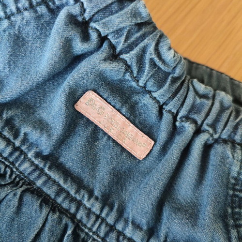 Dolce&Gabbana denim skirt used for girls 4-6 years with bow and pleats