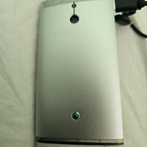 Sony Xperia LT22i phone for parts