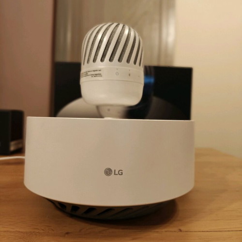 LG PJ9 Portable Speaker New Bluetooth 360° with Subwoofer