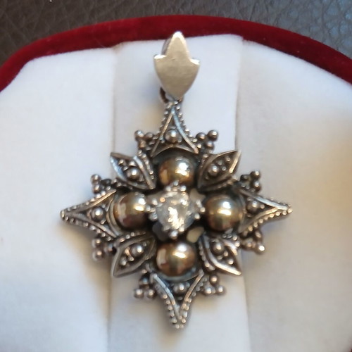 Silver gold Byzantine cross pendant like new