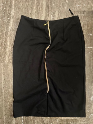 Pencil skirt like new, size S / 36 / 8 with back zipper