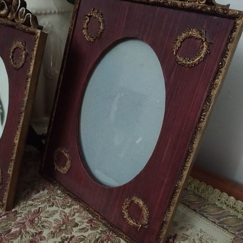 Vintage photo frames set of two, resin with gold details, like new