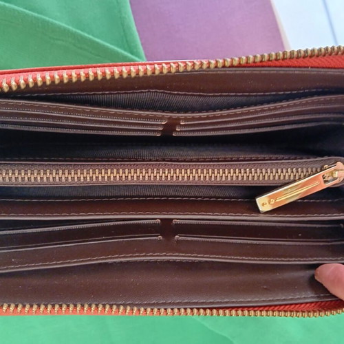 UTERQUE leather wallet red like new