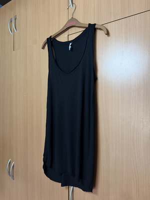 Stradivarius sleeveless top black, like new, size S