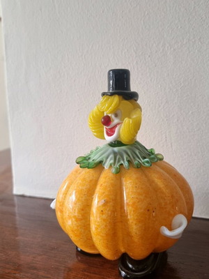 Murano pumpkin clown like new