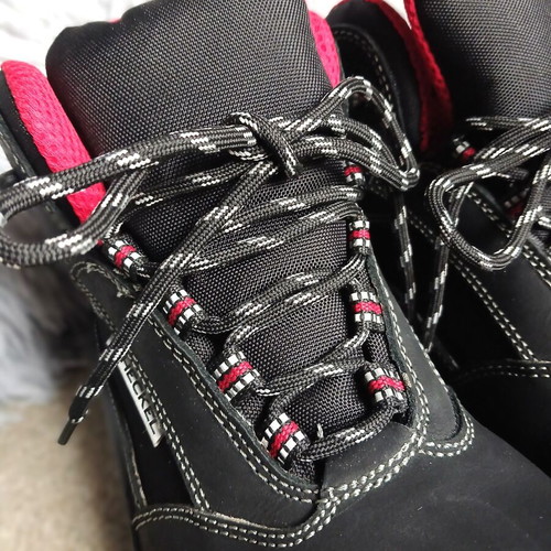 Heckel S3 SRC Safety Shoes Size 39 New Black Boots