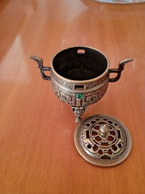 Thymiato малък бронзов, като нов
