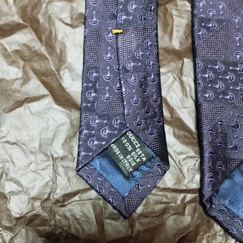 Gucci Silk tie new, purple