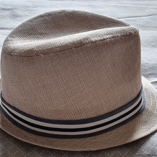 Children's Fedora Panama hat like new, beige