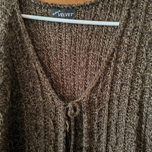 Knitted long cardigan like new, brown with fringes, size L