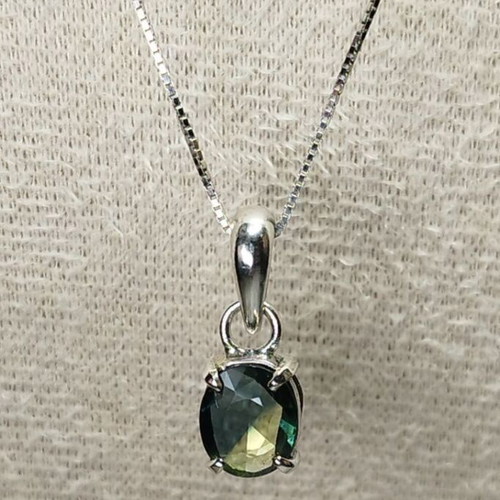 Sapphire necklace 1.22ct VVS natural Australian green-blue with chain new