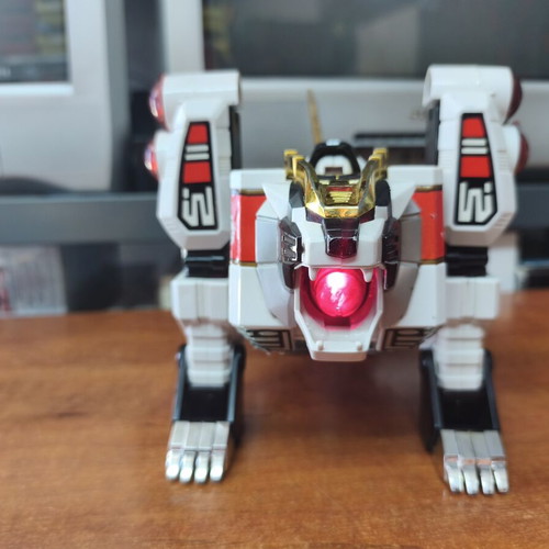 Tigerzord Power Rangers figure with white Power Ranger