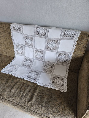 Handmade tablecloth like new