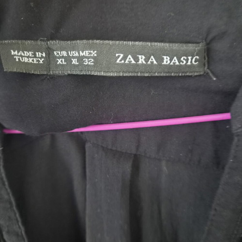 Zara blouse size XL like new, black