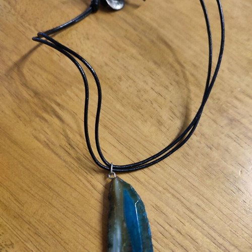 Necklaces like new, 4 different, blue and multicolored