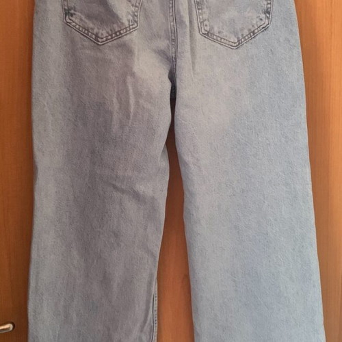 Jeans with asymmetrical buttoning like new, size M, blue