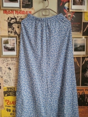 Maxi floral skirt new, white and blue, size M 38 10