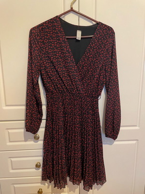 Mini dress medium black and red like new