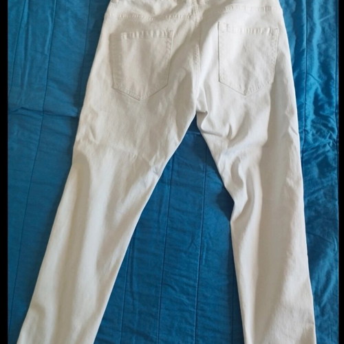 White men's pants size 34, like new, knee rips, slim fit