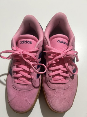 Adidas women's sneakers like new, size 37, pink