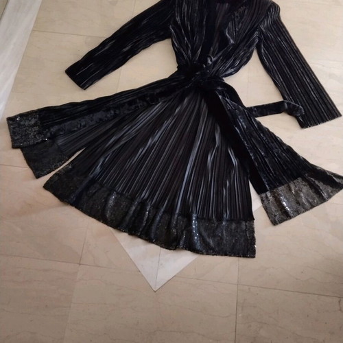Benetton dress black velvet new, size L