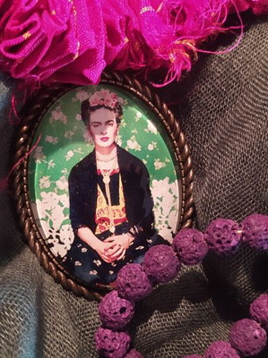 Boho ethnic handmade vintage necklace pendant with Frida Kalo portrait like new