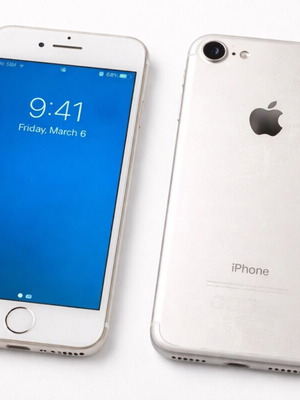 Apple iPhone 7 32GB silver μεταχειρισμένο