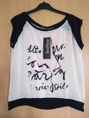 Tshirt new, one size, black and white