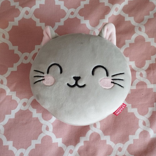 Legami cat-themed pack new, Bluetooth charger, magnetic clip, travel pillow