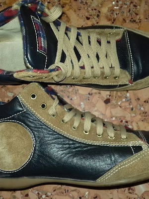 Δερμάτινα sneakers 38 μεταχειρισμένα, γυναικεία αθλητικά καφέ και μπεζ