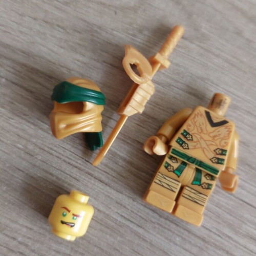 Lego Ninjago Golden Ninja Lloyd and Nya figures like new