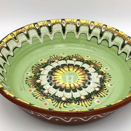 Ceramic baking dish new, Troyan pottery, diameter 25 cm