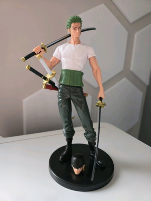 Zoro One Piece figure 25cm like new with two heads