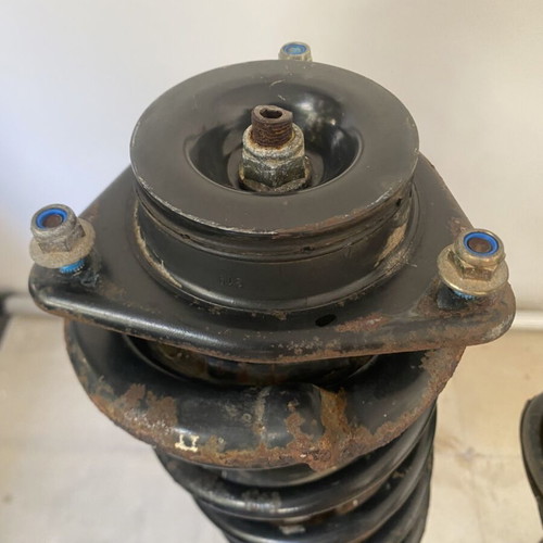 Ford Escort front shock absorbers complete with springs and mounts used