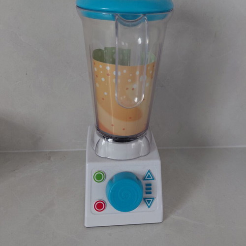 Smoothie and Shakes Blender Set toy like new