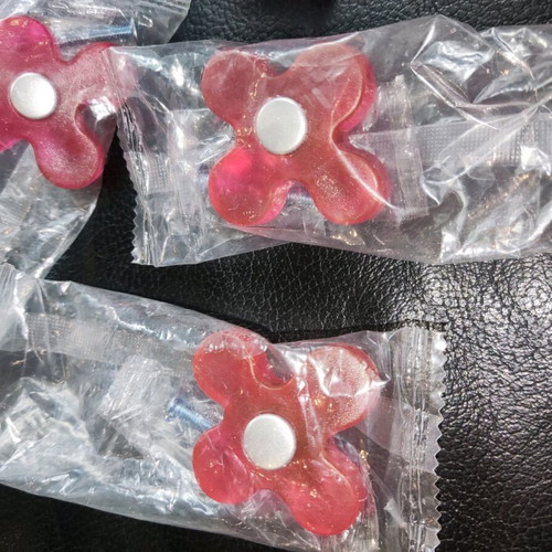 Children's knobs used, pack of 9 with screws