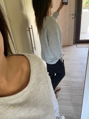 Sweatshirt with pearls OS