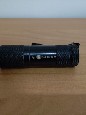 Small flashlight like new, takes 3 AAA batteries