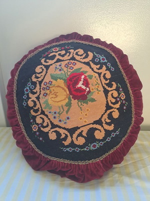 Vintage decorative pillows set of 2 with embroidery used
