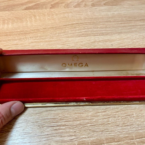 Omega vintage box like new