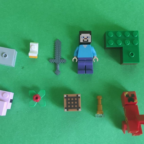 Minecraft Lego 21177 like new, complete set with original instructions