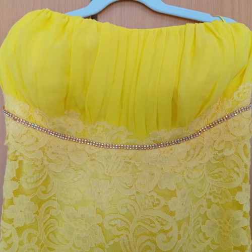 Maxi yellow evening dress with lace and strass, like new, size L/XL