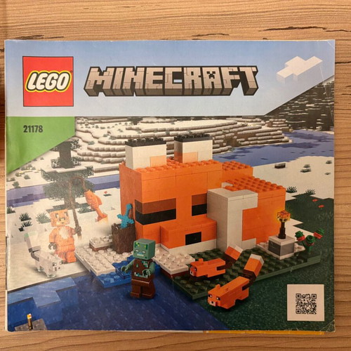 Lego Minecraft set 21178 The Fox Lodge used, complete with figures