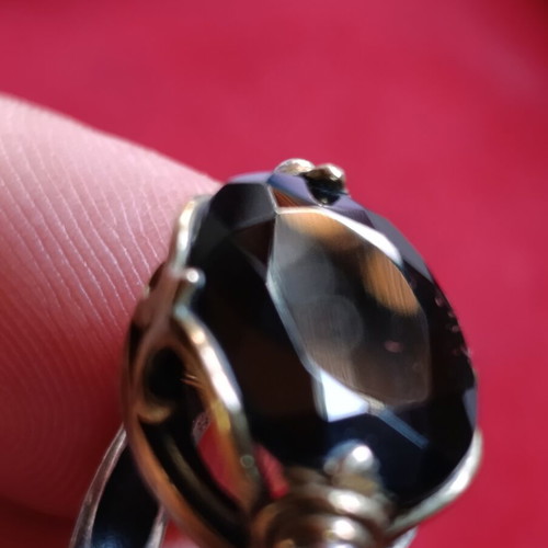 Silver ring with large black onyx oval cut used