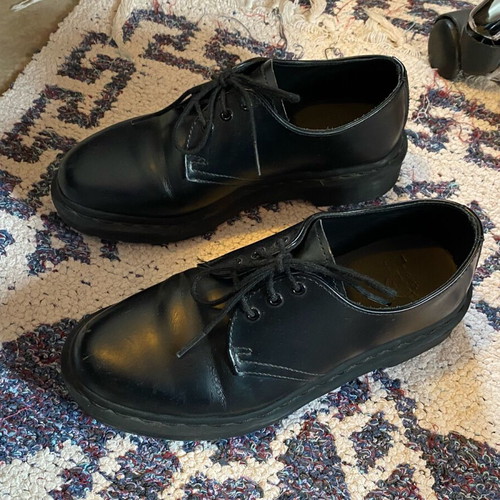 Dr. Martens 1461 Oxfords Mono Smooth Black Size 36 Like New